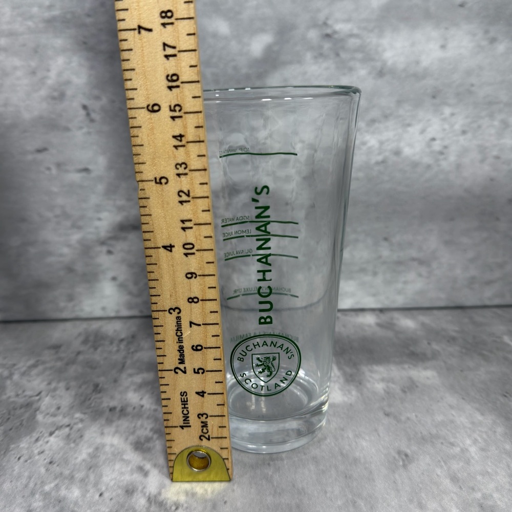 Buchanan's Scotland La Familia Scotch Whisky Glass - Picture 3 of 5